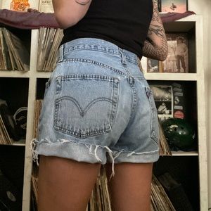 Levis 501 vintage cut off shorts